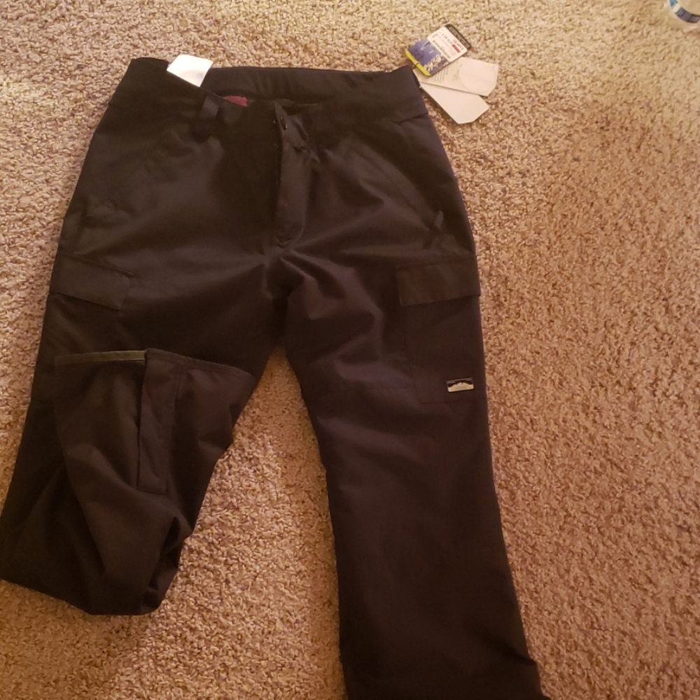 NWT snowpants